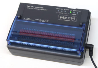 日置電機　LR8532　ワイヤレス電圧・温度ユニット