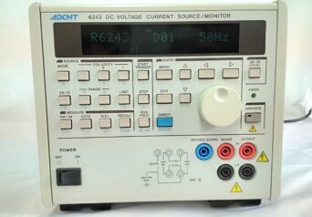 ADCMT／エーディーシー　6243　ＤＣ電圧/電流発生器　