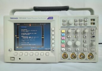 Tektronix／テクトロニクス　TDS3034C　デジタル・フォスファ・オシロスコープ