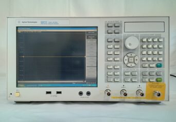 Agilent／アジレント　E5071C/1E5,480,010,790,810,820　ネットワーク・アナライザ