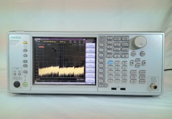 アンリツ　MS2830A/006,043,062,108　スペクトラムアナライザ/シグナルアナライザ