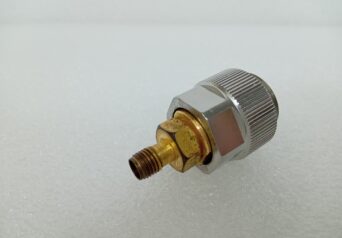 KEYSIGHT／キーサイト　1250-1747　APC3.5（メス）－APC7変換